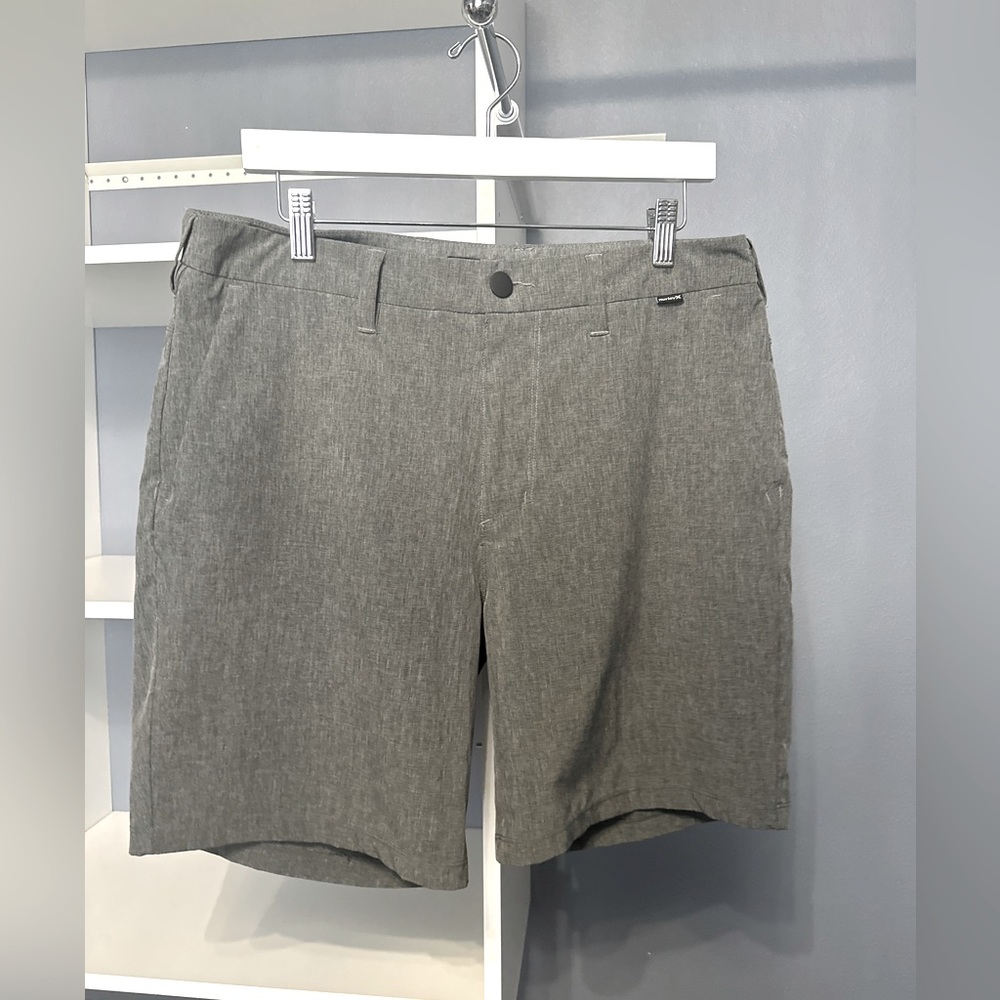 Hurley Phantom shorts size 32